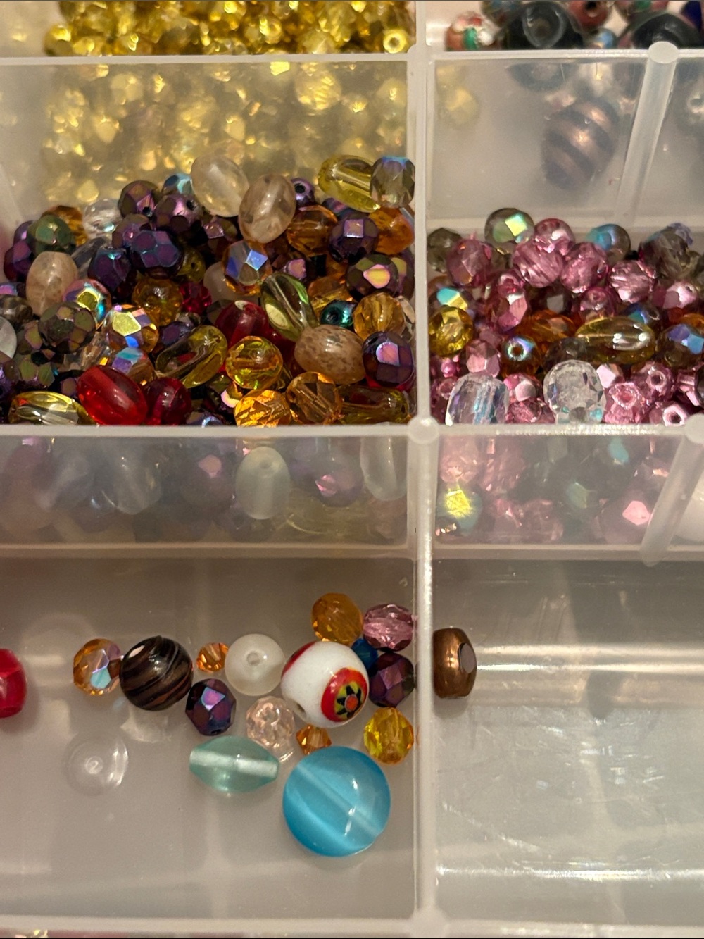 Lot of Jewelry Making Crafting Kit Mixed “Glass”Wooden Beads Earrings BRS - Picture 9 of 10